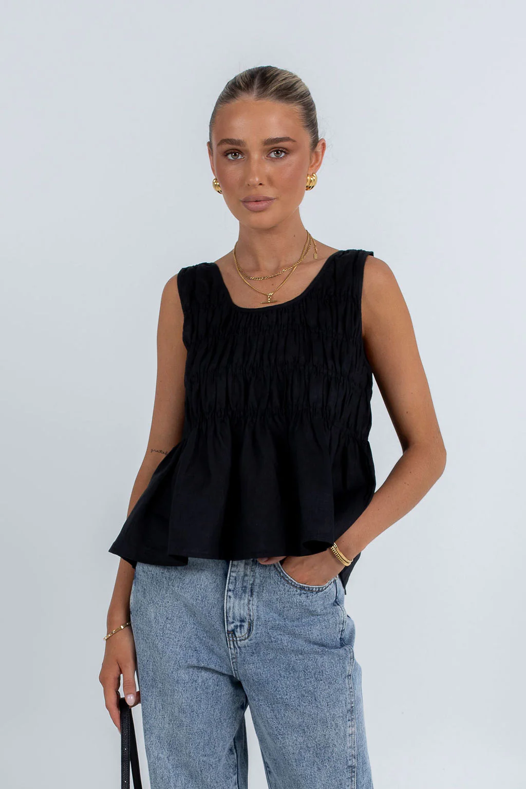 Alegra Linen Top Black - Image 2