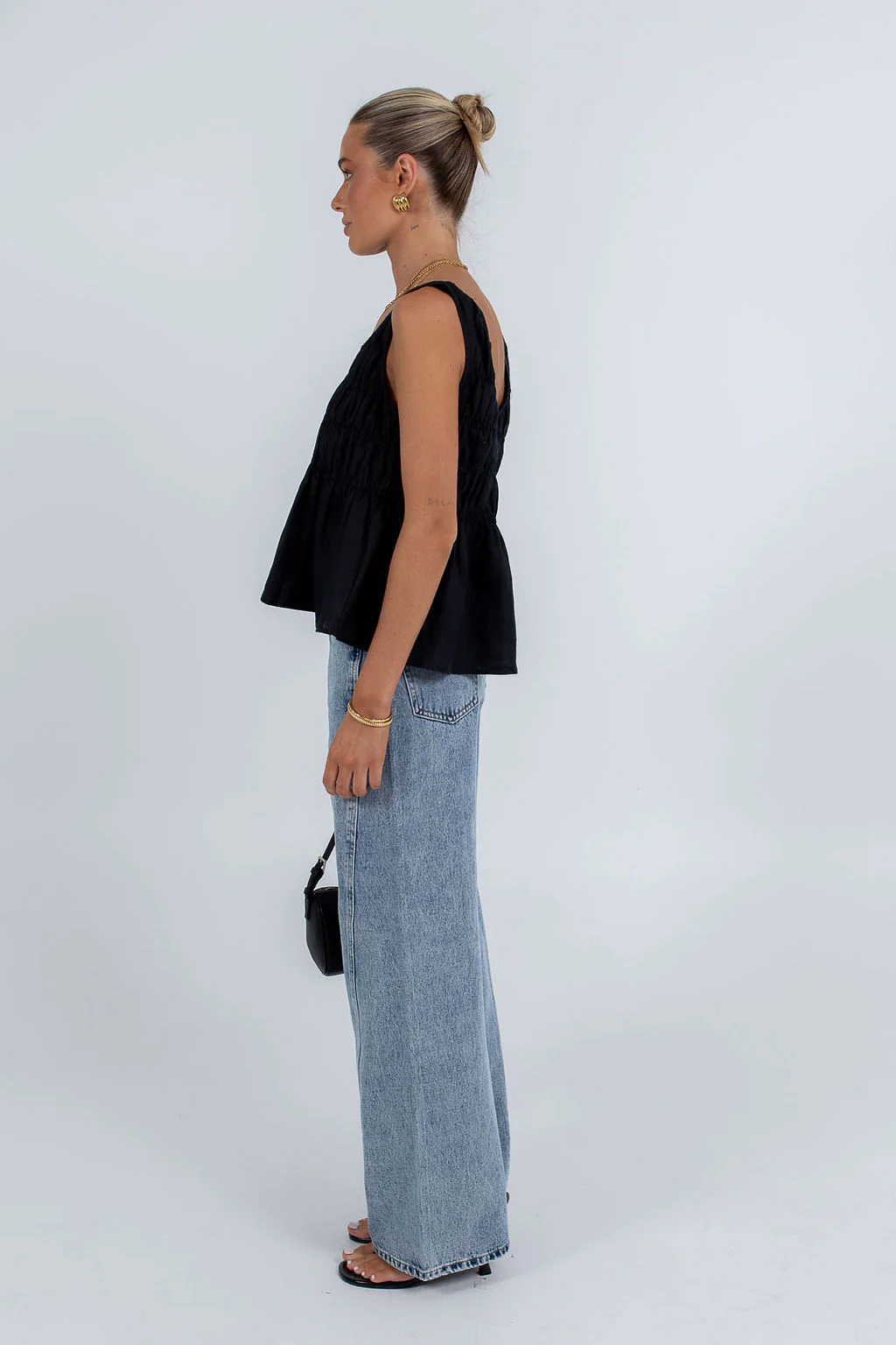 Alegra Linen Top Black - Image 6