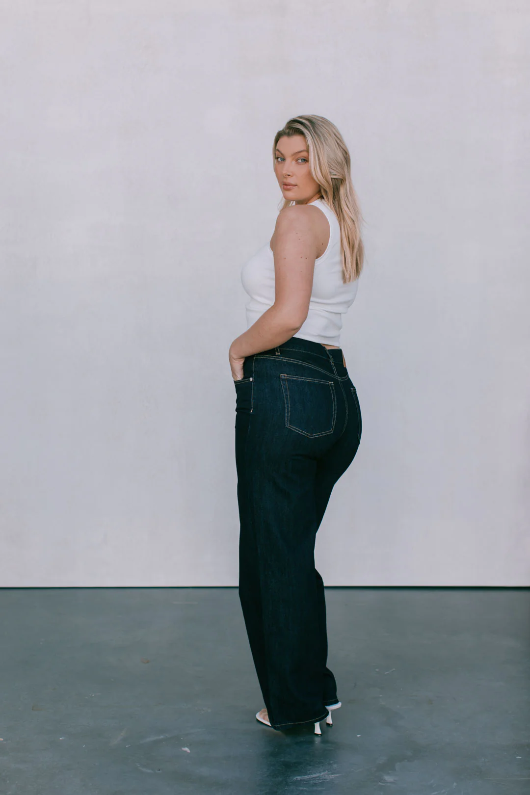 Bessie Straight Leg Jeans Indigo - Image 16