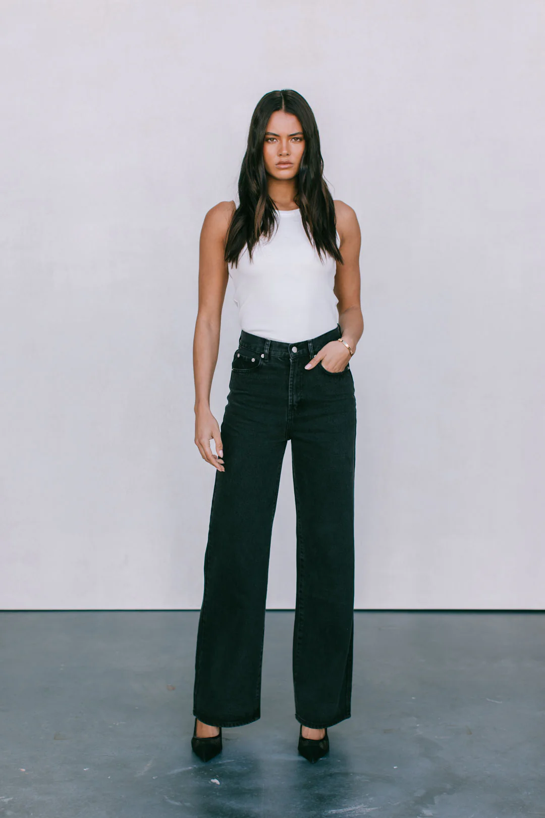 Carissa Wide Leg Jeans Washed Black - Image 11