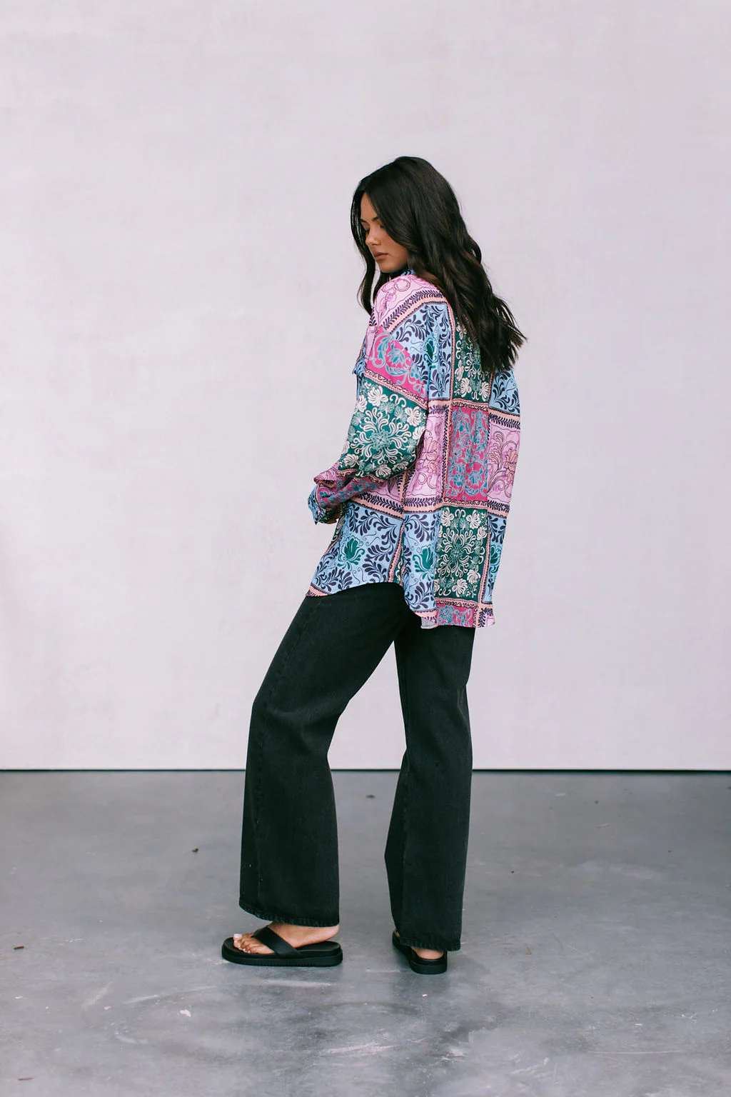 Sylvia Shirt Paisley Tile Print - Image 8