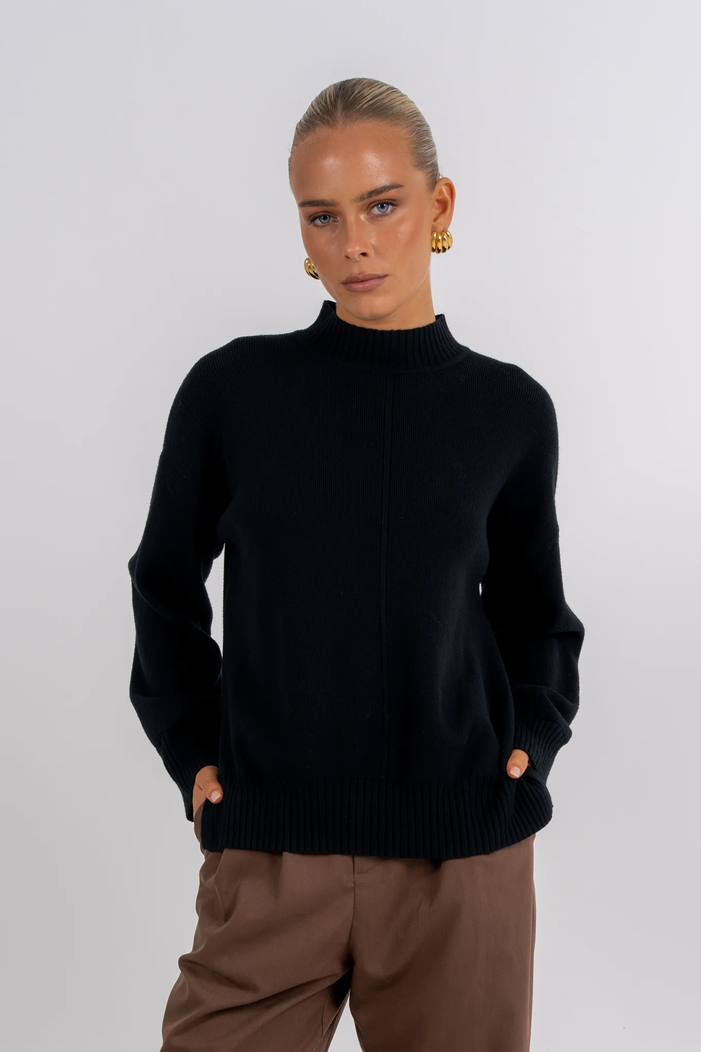 Yara Jumper Black - Image 7