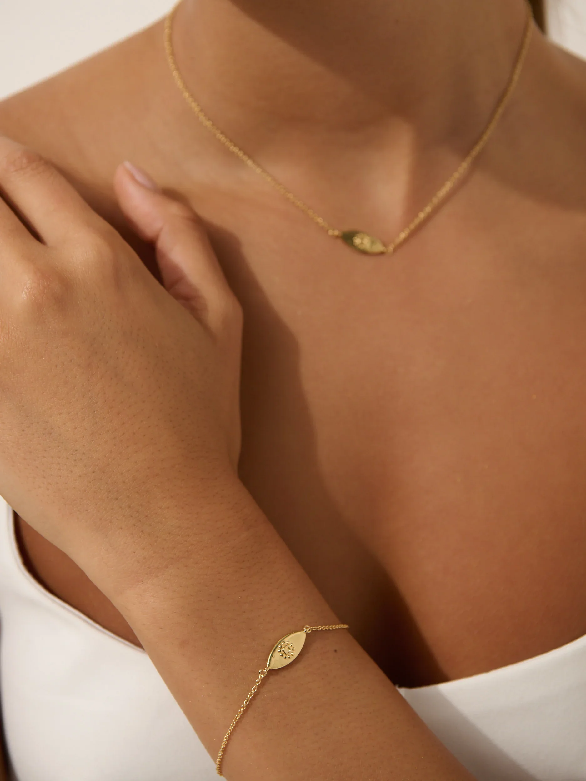 Elaina Bracelet - Gold - Image 3