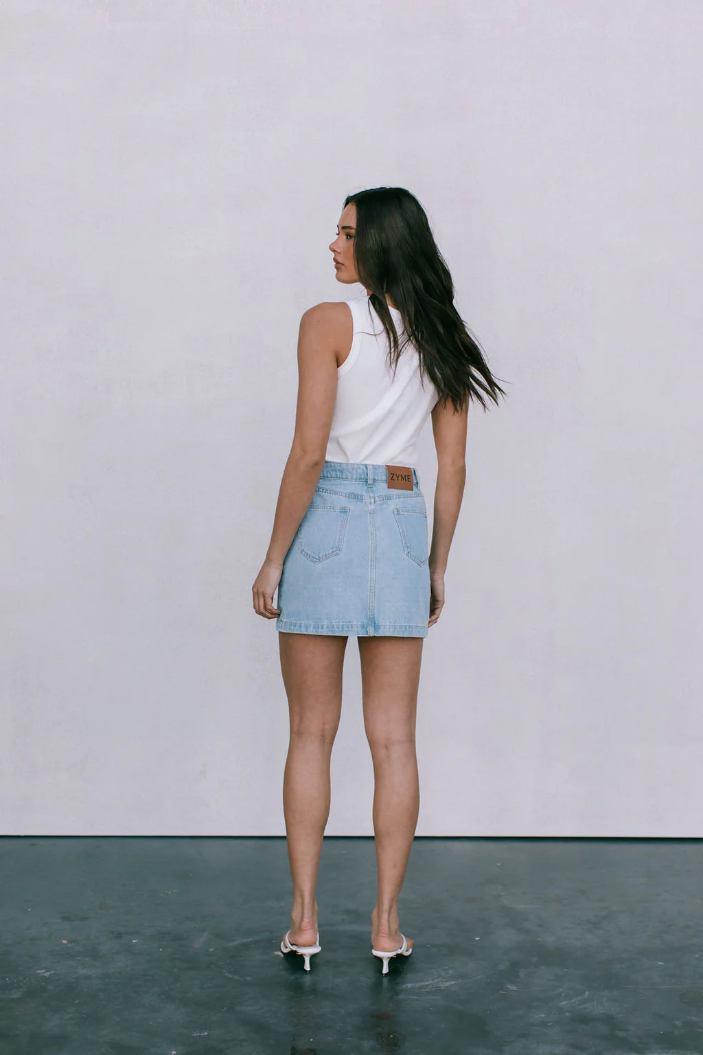 Erin Mini Denim Skirt Light Blue Wash - Image 5