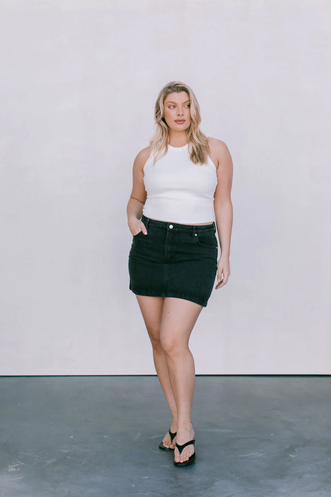 Erin Mini Denim Skirt Washed Black - Image 18