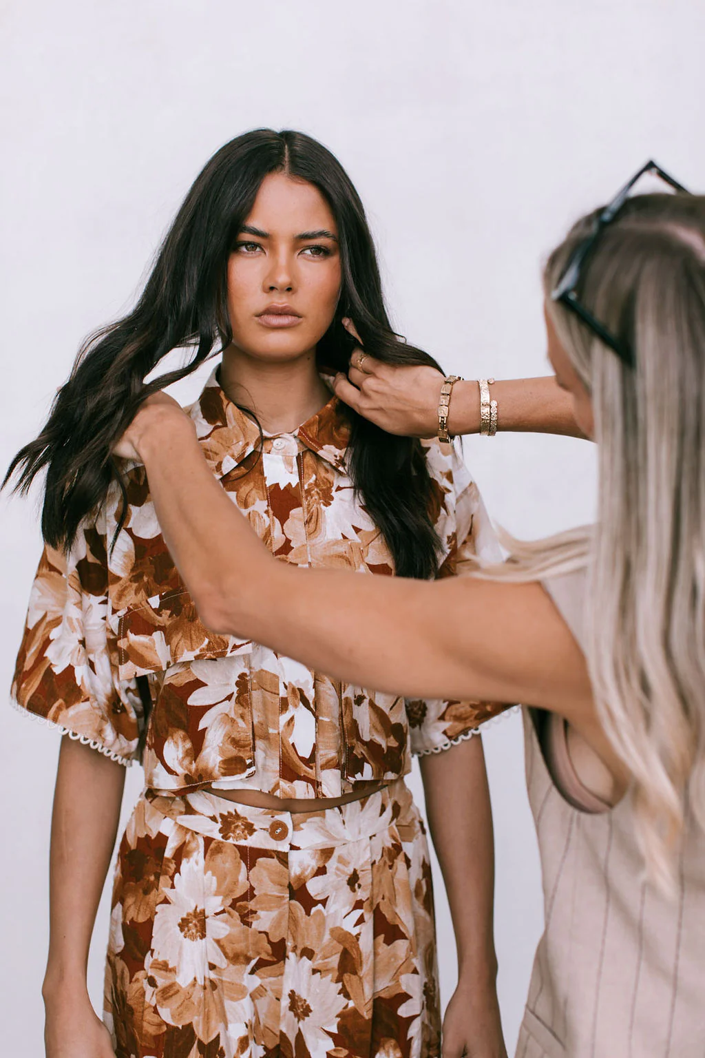 Esimio Cropped Shirt Rust Floral - Image 11