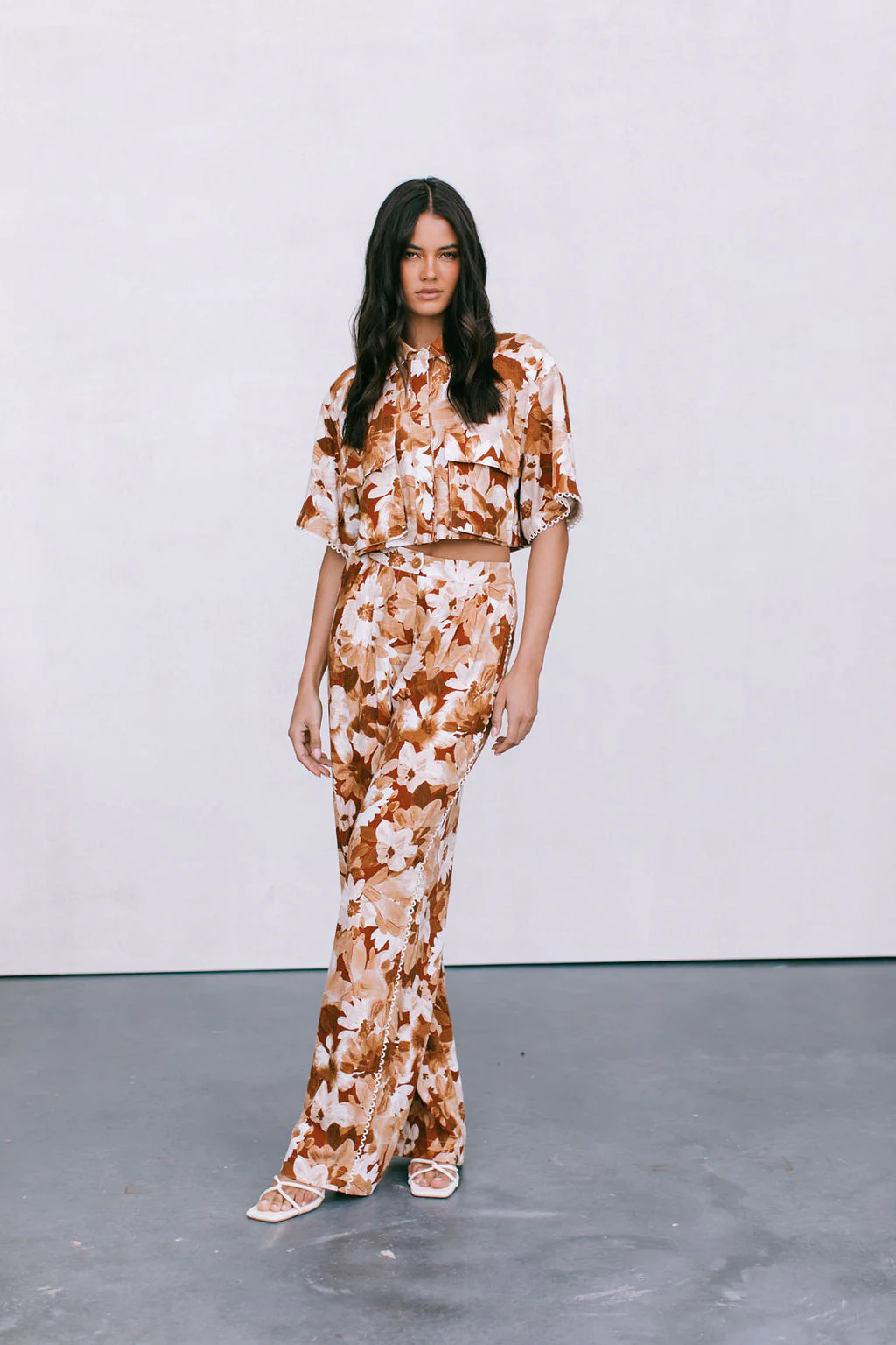 Esimio Cropped Shirt Rust Floral - Image 5