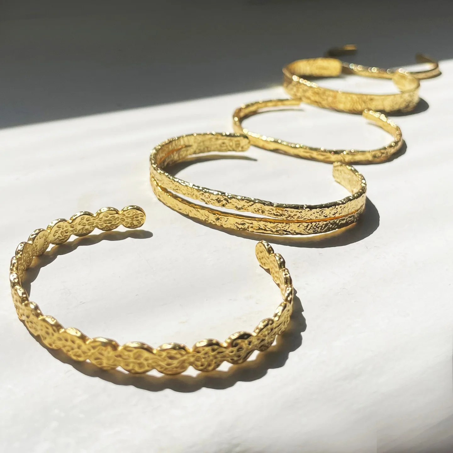 Helios Cuff Gold - Image 4