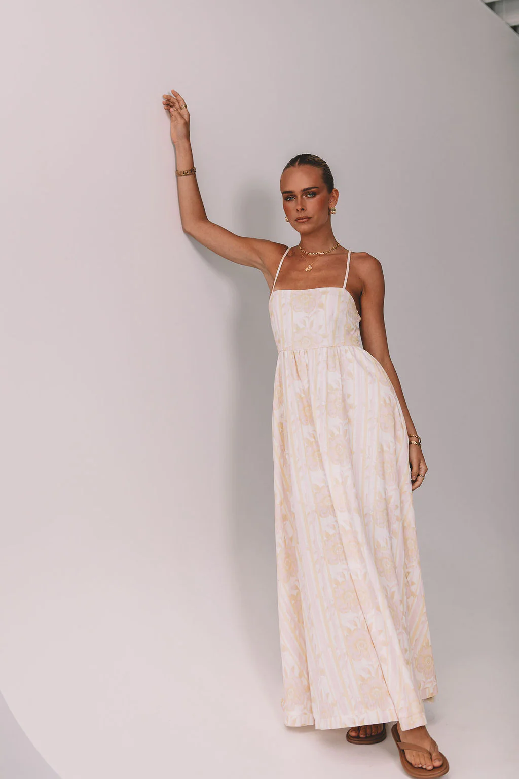 Izrah Dress Lemon Floral - Image 9