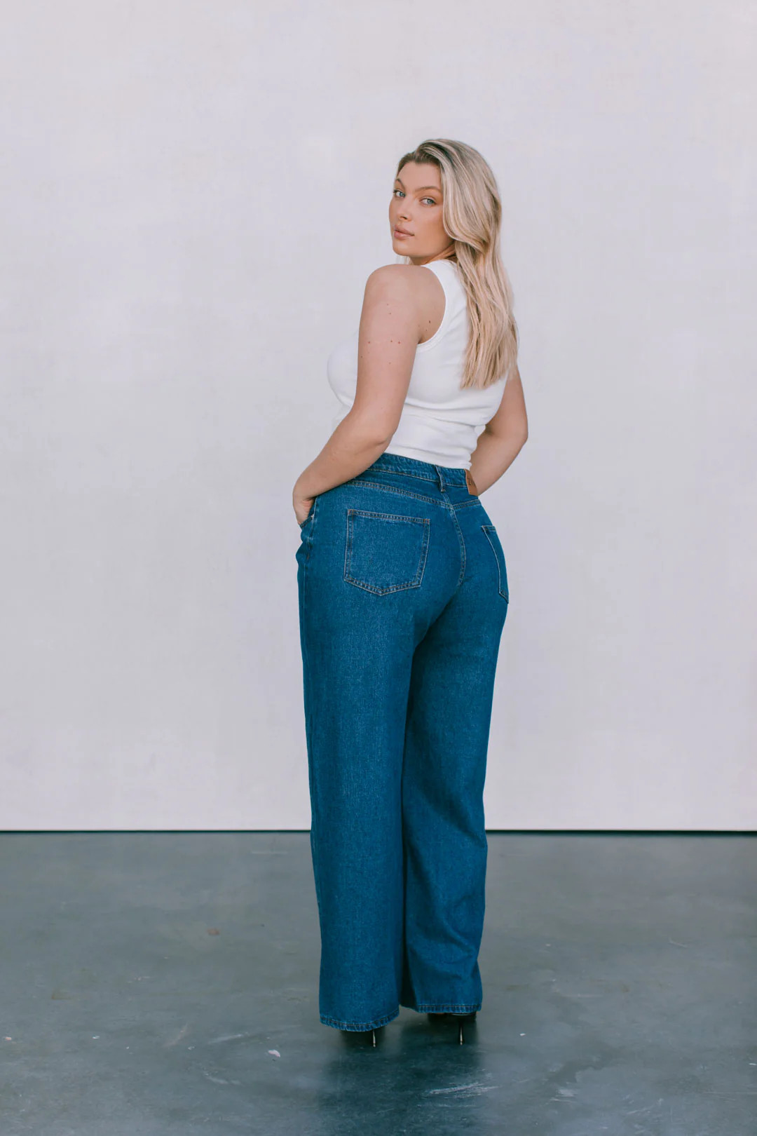 Janey Baggy Leg Jeans Dark Blue Wash - Image 8