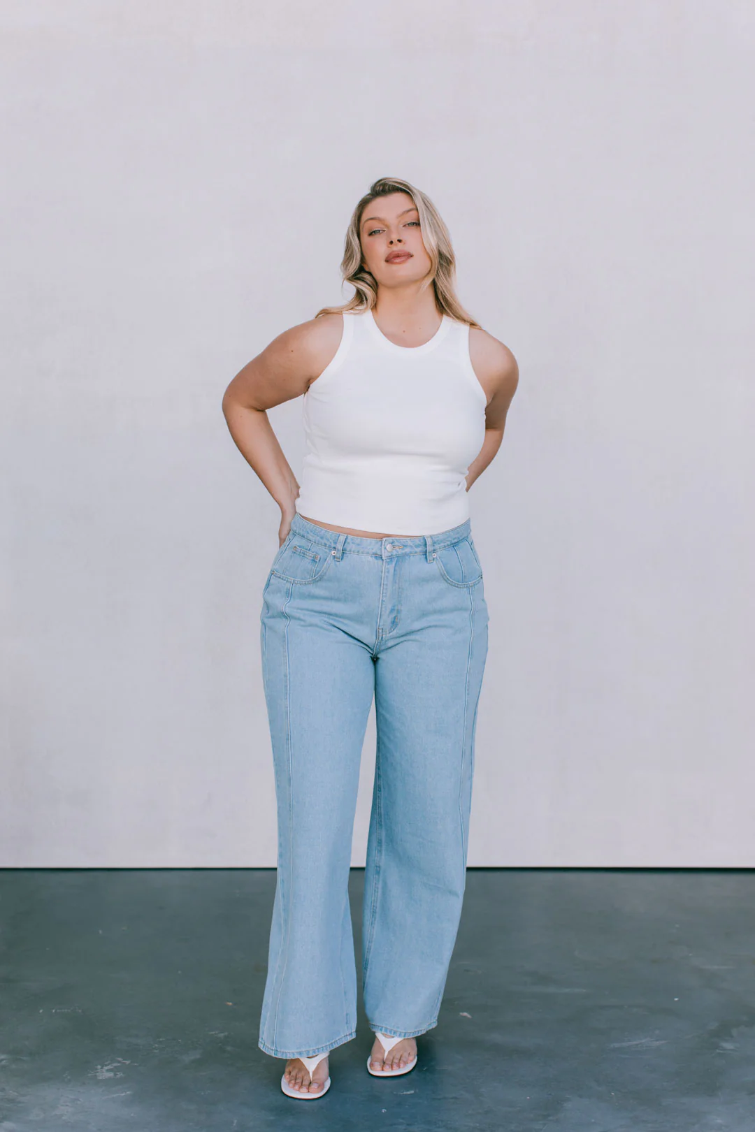Janey Baggy Leg Jeans Light Blue Wash - Image 33