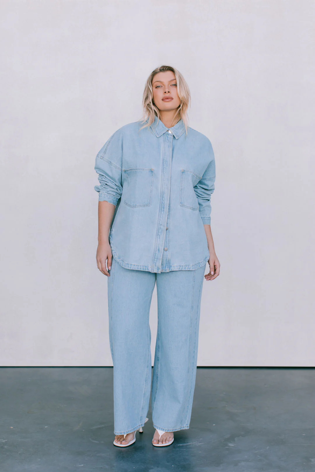 Janey Baggy Leg Jeans Light Blue Wash - Image 42