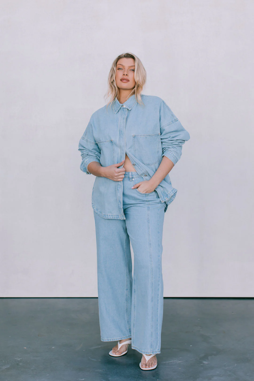 Janey Baggy Leg Jeans Light Blue Wash - Image 9