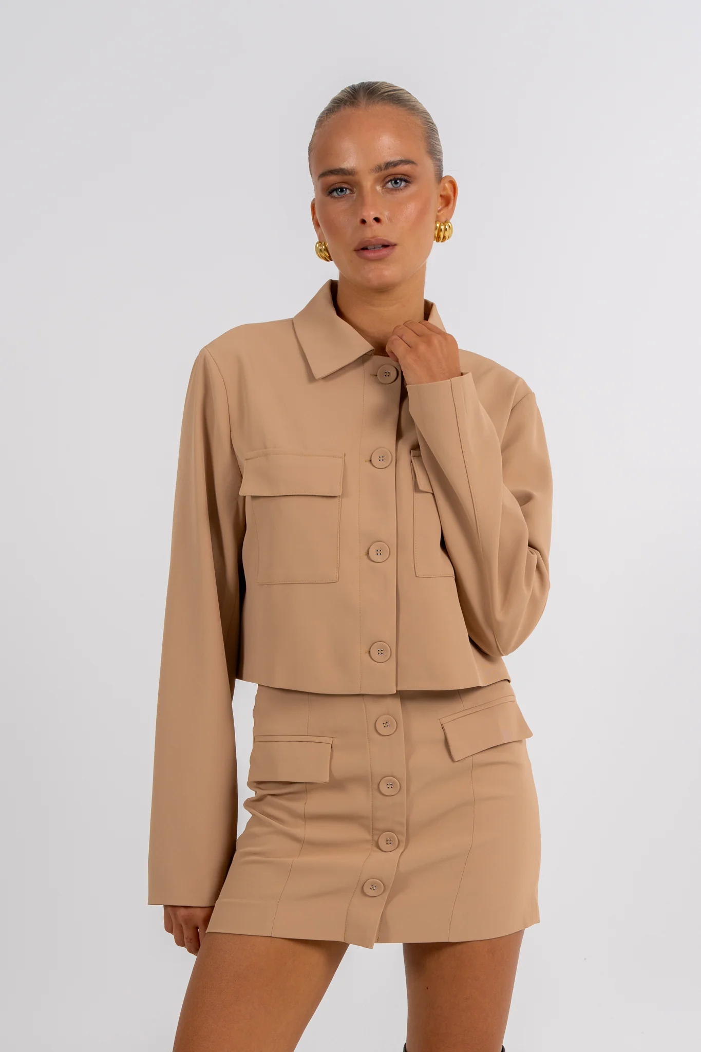 Jovie Cropped Shirt Beige - Image 2