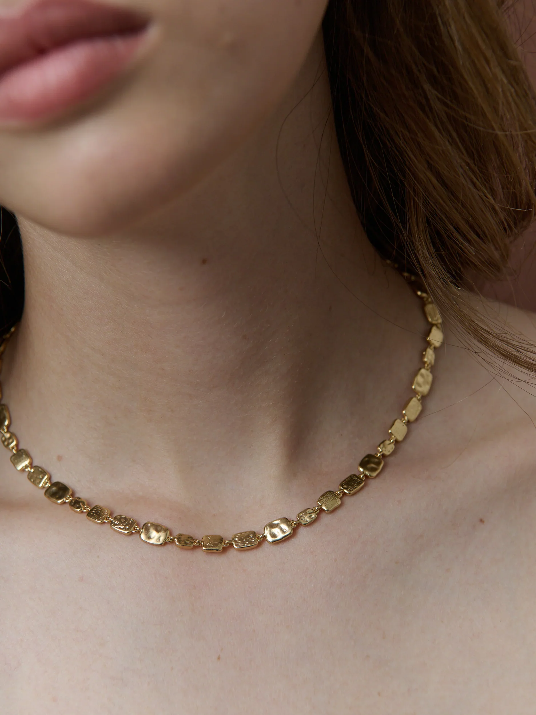 Lucas Necklace Gold - Image 6
