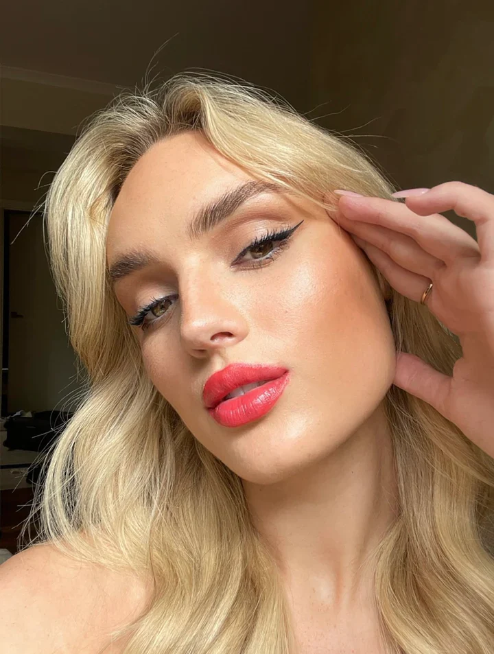 Miss SJ Lipstick - Bright Coral (Satin) - Image 6