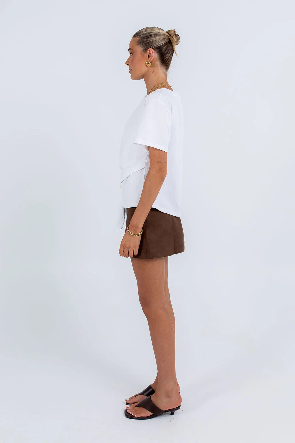 Yolanda Tee White - Image 4