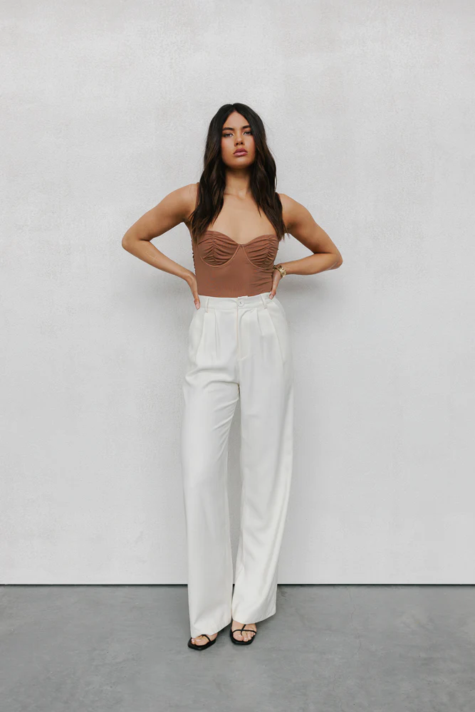 Pip Bodysuit Caramel - Image 15