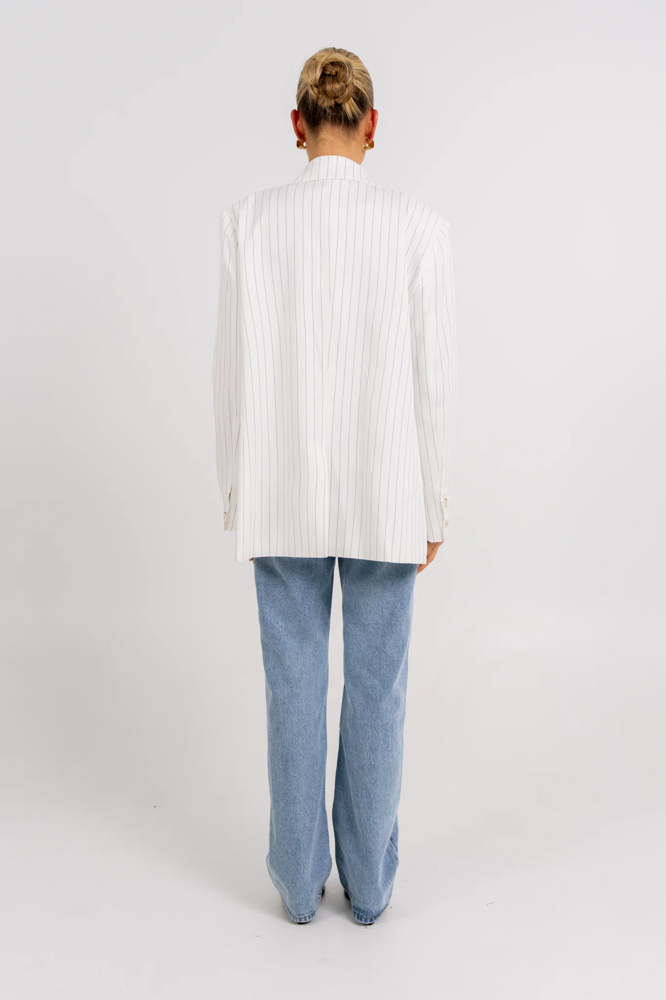 Quade Blazer White Pinstripe - Image 11