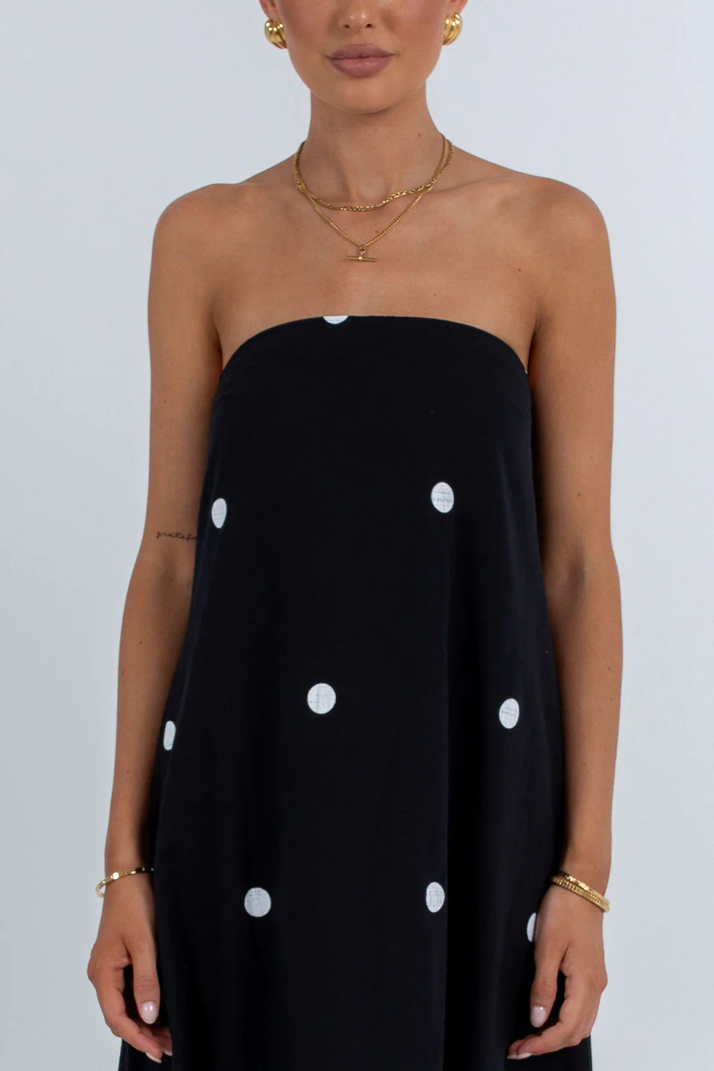 Quella Maxi Dress Black - Image 2