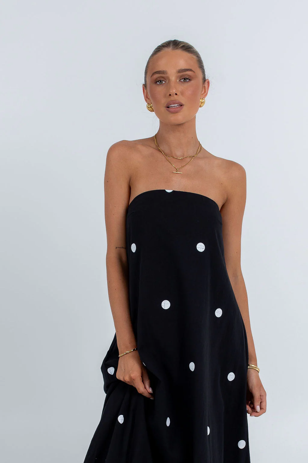 Quella Maxi Dress Black - Image 3