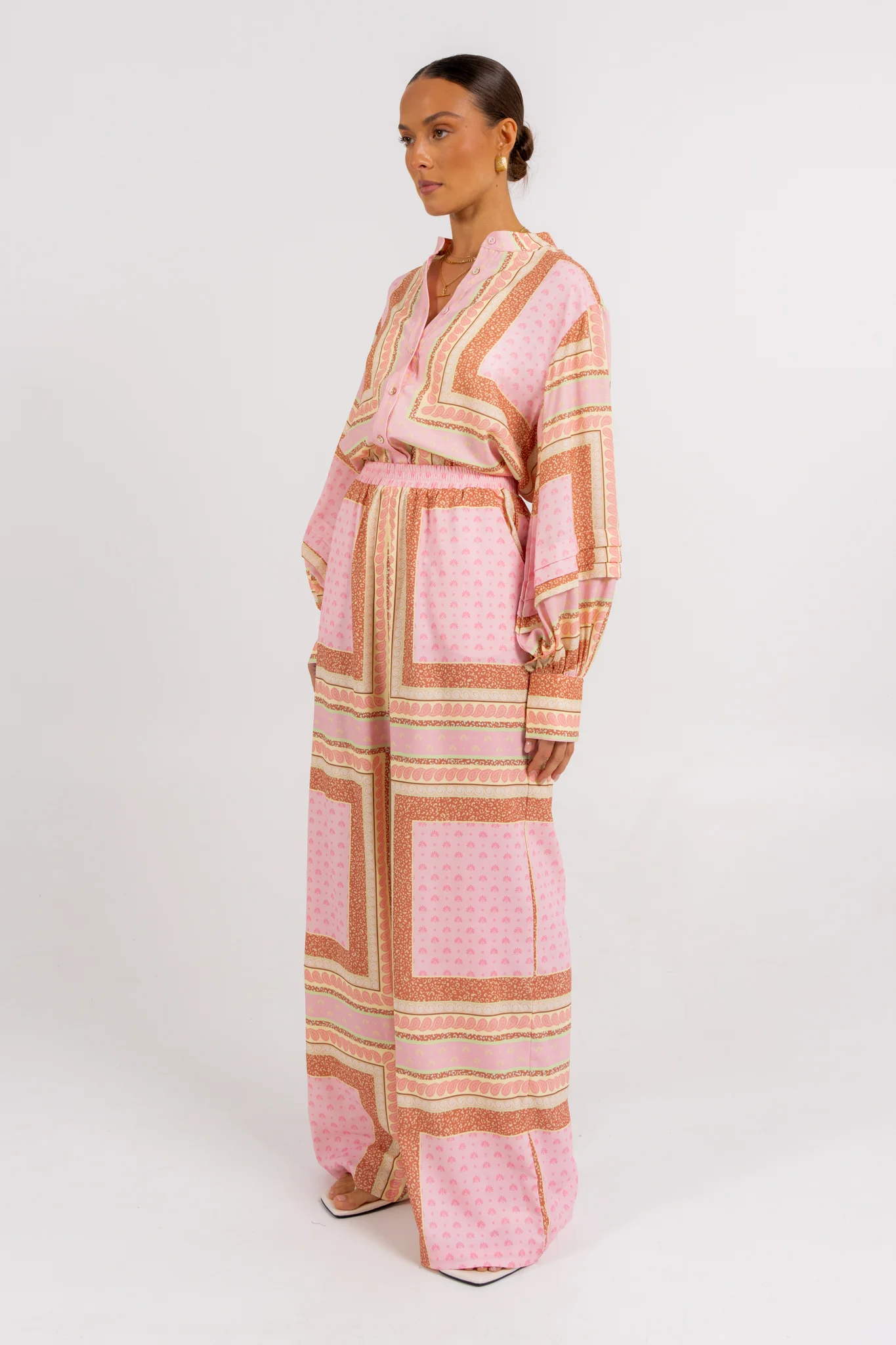 Quest Pants Pink Tile - Image 3