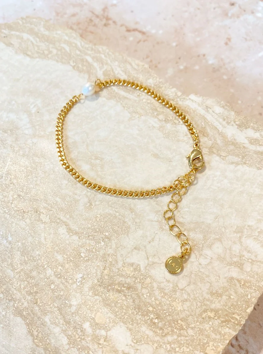Rhoda Pearl Bracelet - Gold - Image 5