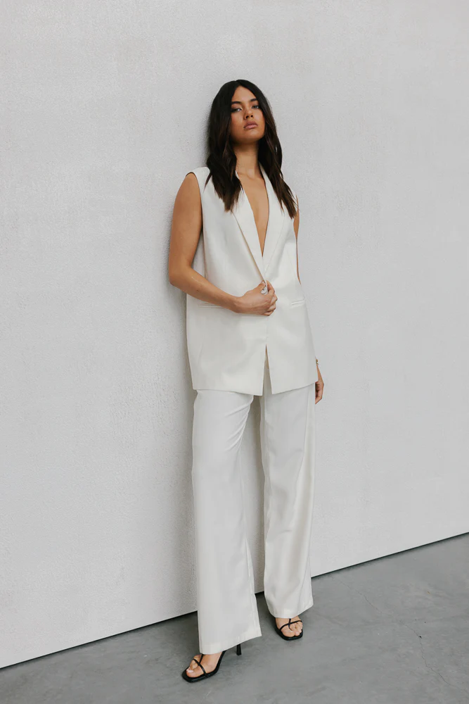 Uerella Vest Bone - Image 13