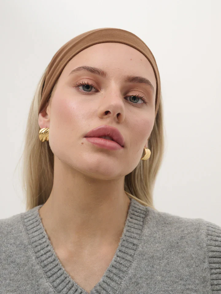 Vera Earrings Gold - Image 5