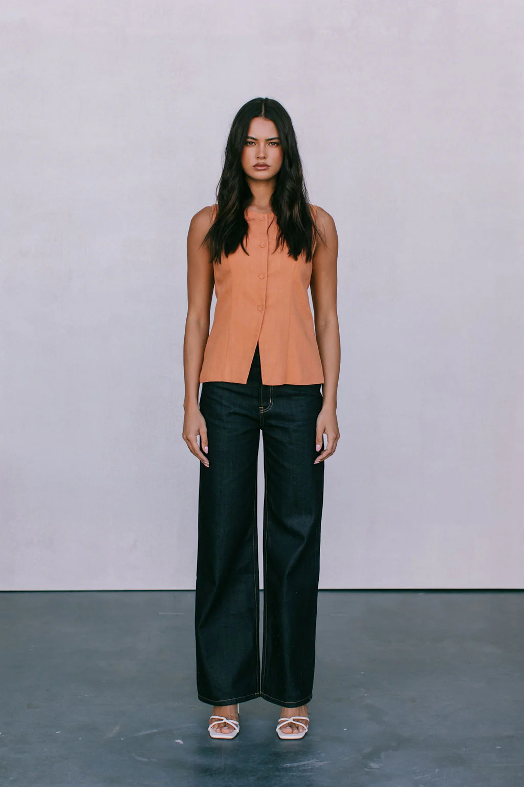 Virgo Linen Vest Rust - Image 10