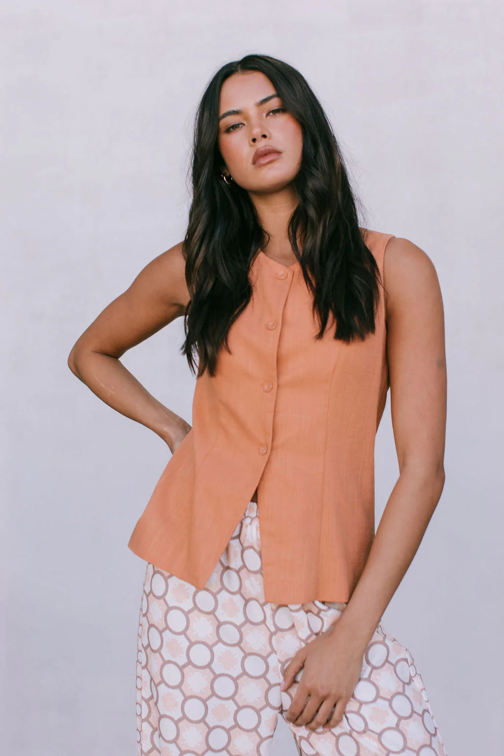 Virgo Linen Vest Rust - Image 12