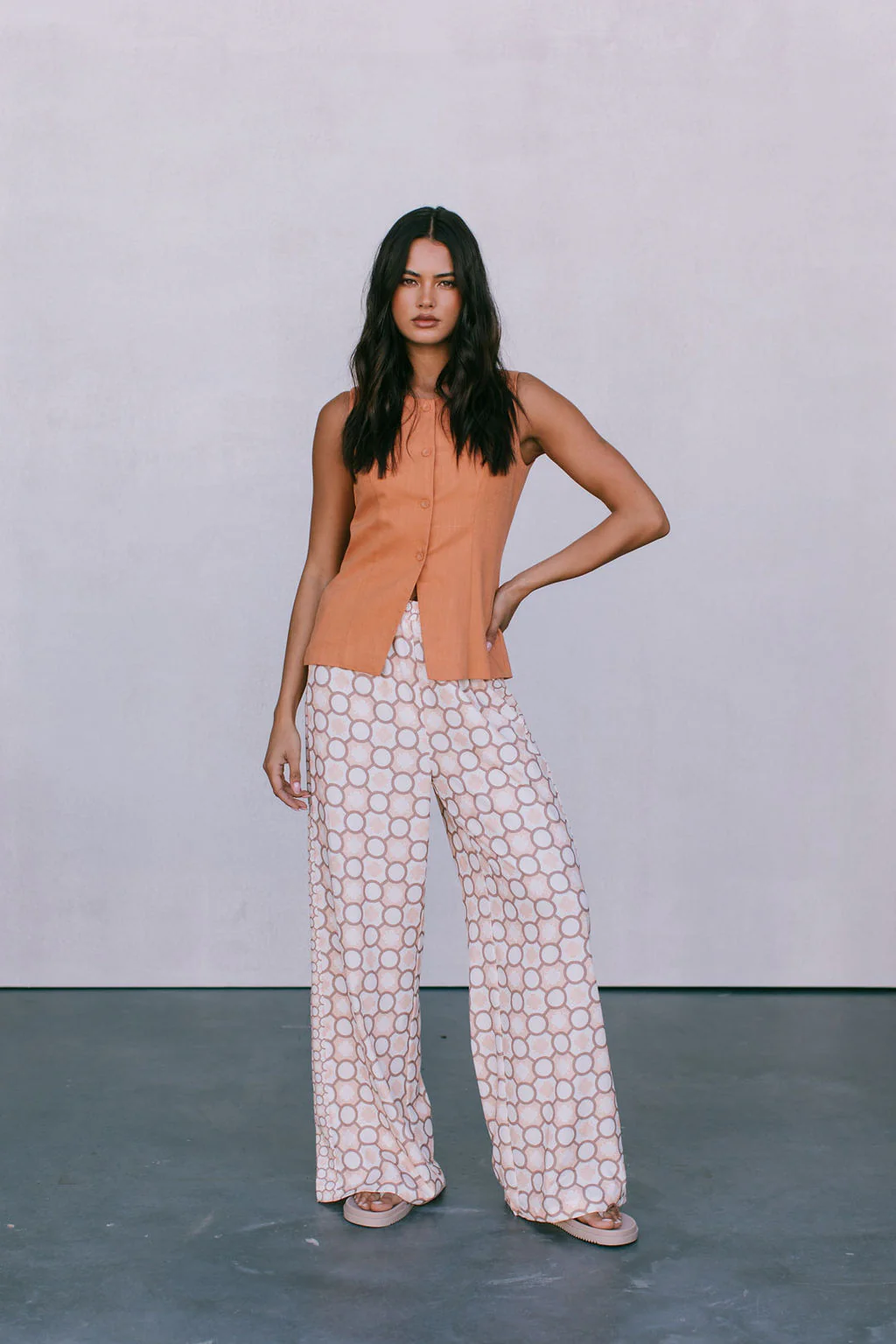 Virgo Linen Vest Rust - Image 7