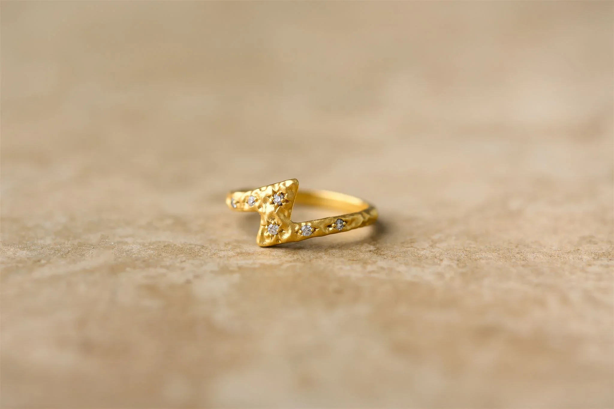 Volt Ring Gold Cubic Zirconia