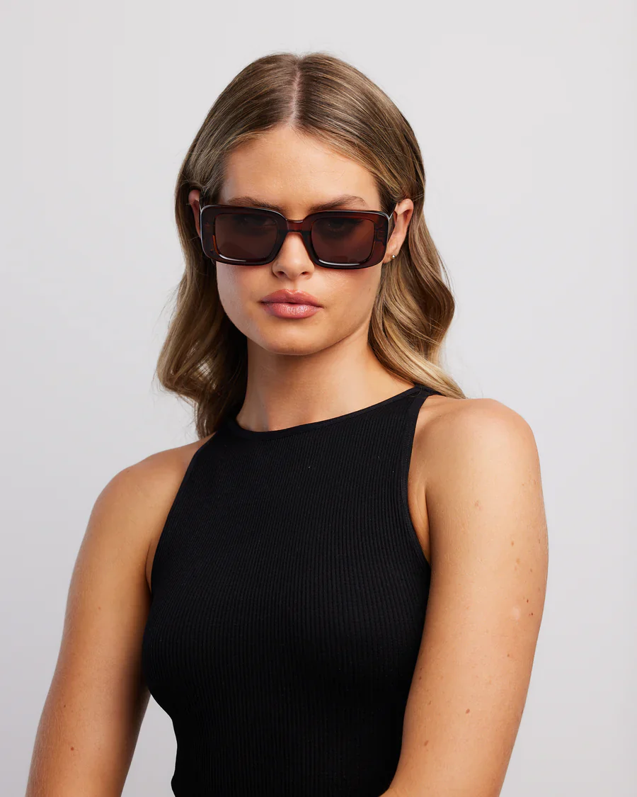 Wanderlust Sunglasses Chocolate - Image 3